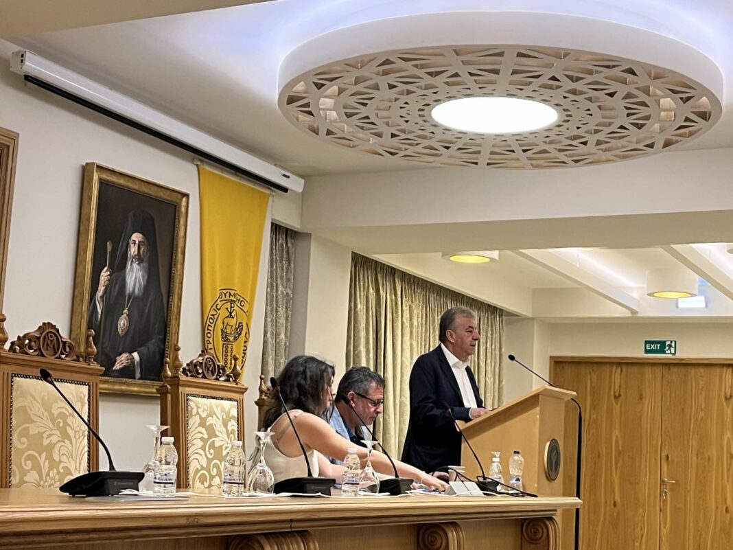 Ο Στ. Αρναουτάκης στην ετήσια γενική συνέλευση του Παγκοσμίου Συμβουλίου Κρητών: «Διαπρέπετε και διακρίνεστε στο εξωτερικό σε όλους τους τομείς και σας θέλουμε δίπλα μας»