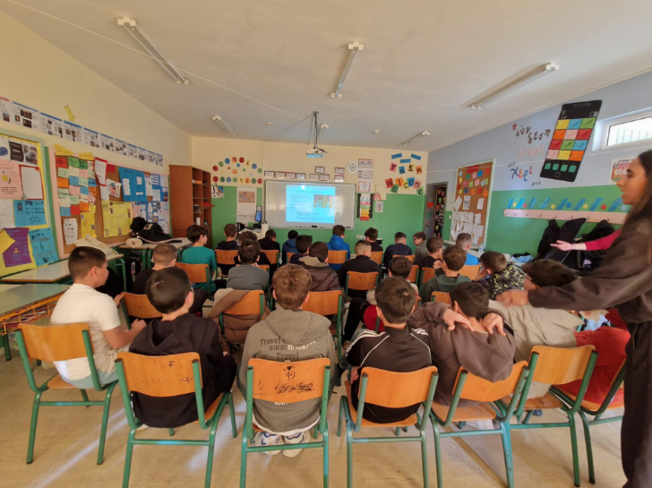 Κρήτη: Εκπαιδεύτηκαν 46.541 μαθητές και 984 μαθητές ΑμεΑ στους θεματικούς άξονες Αγωγής Υγείας