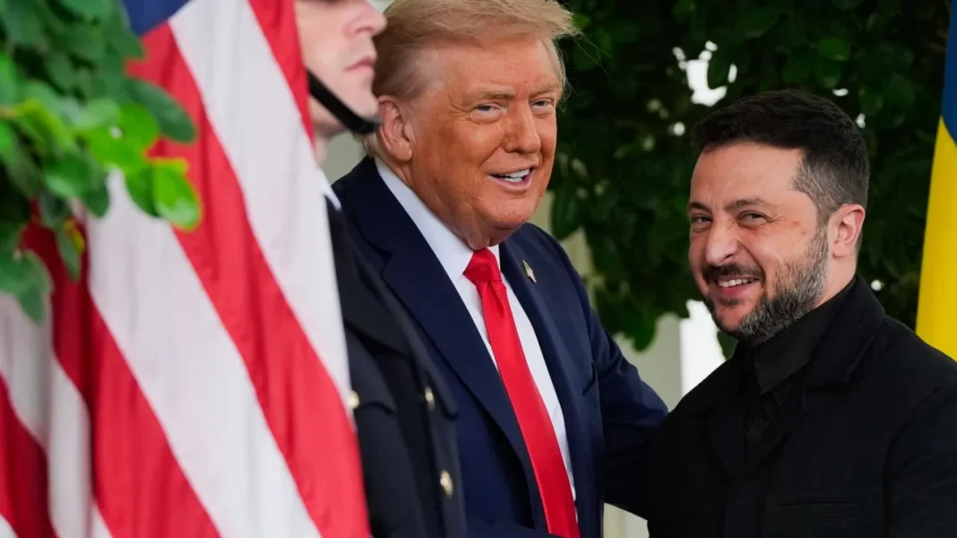 Ο Ζελένσκι δώρισε στον Τραμπ ένα μπαστούνι του γκολφ – Ήταν Ουκρανού στρατιώτη που έχασε το πόδι του