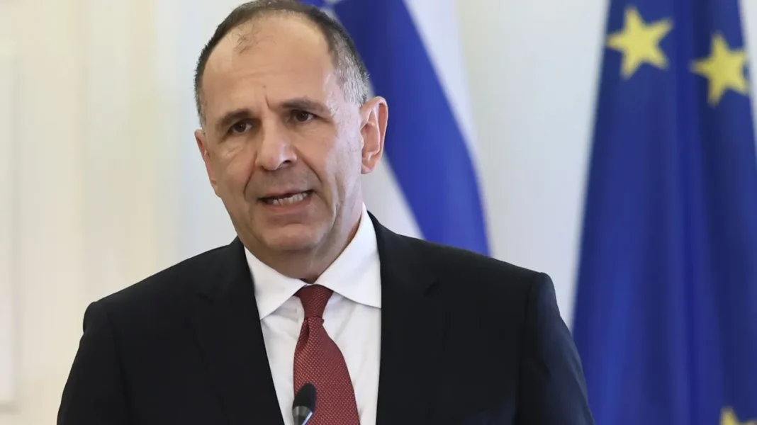 Τηλεφωνική επικοινωνία Γεραπετρίτη με αναπληρωτή πρωθυπουργό Ουκρανίας – Τα θέματα που συζήτησαν