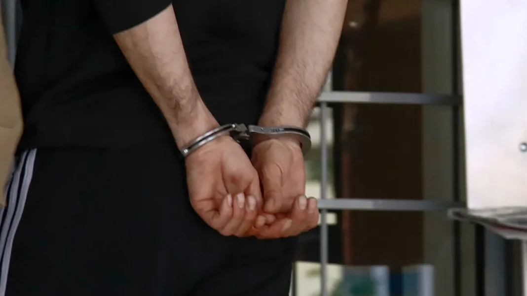 Οδηγός νταλίκας καταδικάστηκε για επίθεση σε αστυνομικούς – Οι ισχυρισμοί του στο δικαστήριο