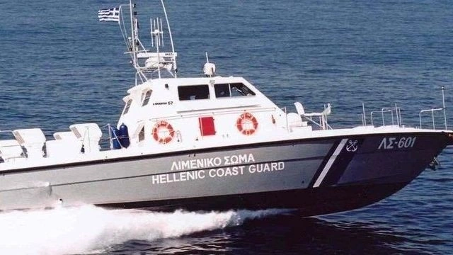 Νέα Στύρα: Έρευνα για τα αίτια της προσάραξης του φέρι μποτ σε ξέρα -Τι καταγγέλλουν οι επιβάτες