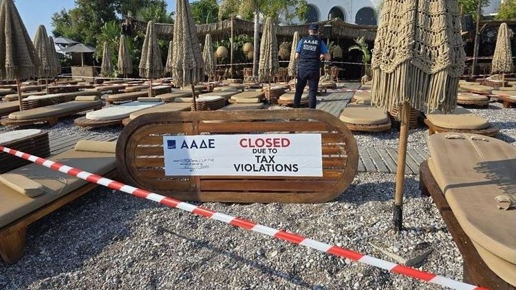 Λουκέτο και πρόστιμο 10.500 ευρώ από την ΑΑΔΕ σε beach restaurant στην Ρόδο