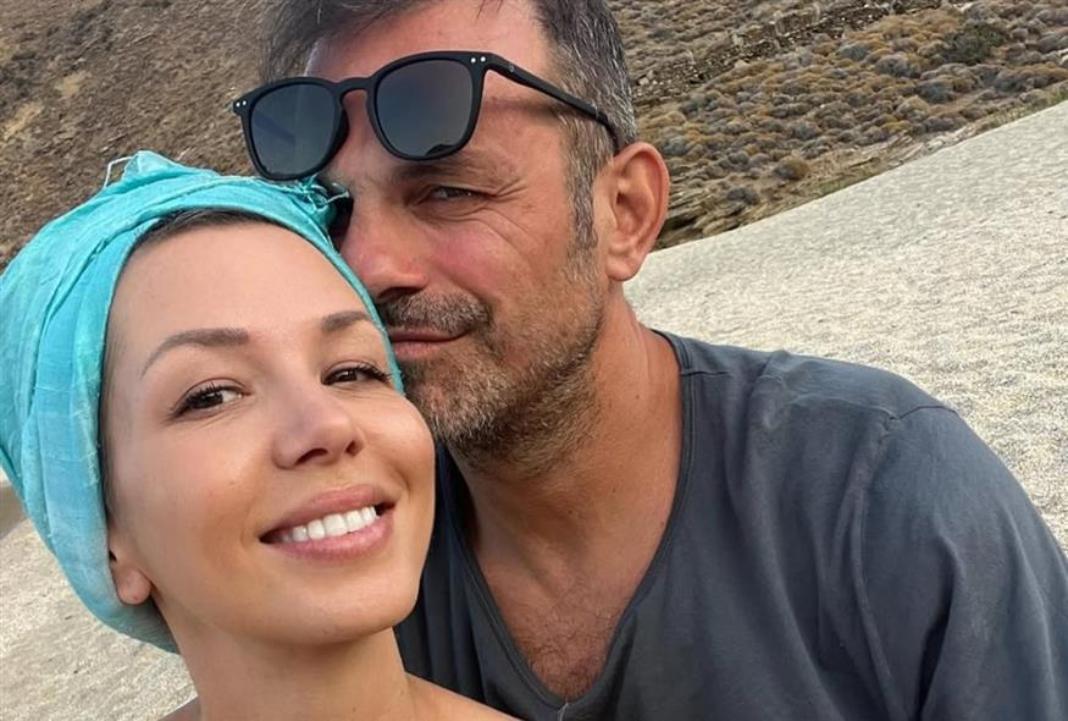 Πέθανε η Αλεξάνδρα Νικολαΐδου, σύντροφος του Ντέμη Νικολαΐδη