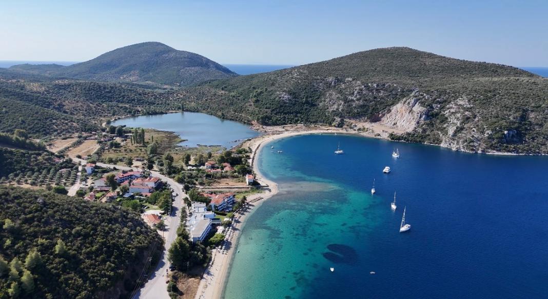 Πόρτο Κουφό: Ο κρυμμένος παράδεισος της Σιθωνίας- Βίντεο