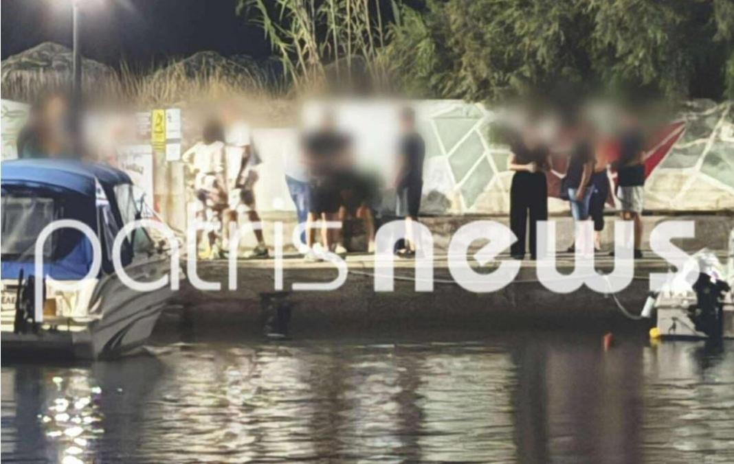Δίκυκλο «βούτηξε» στη θάλασσα
