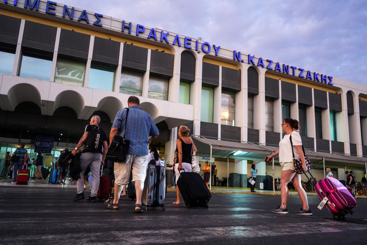 Κανονικά οι πτήσεις – Παράνομη η συμμετοχή στην απεργία των Ελεγκτών Εναέριας Κυκλοφορίας