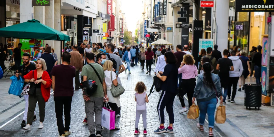 Παροχές 1,5 δισ. θα ανακοινωθούν στη ΔΕΘ -Προτεραιότητα σε μεσαία τάξη, συνταξιούχους, οικογένειες, νέα γενιά