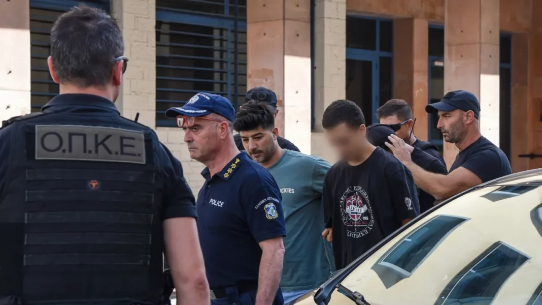 Στον ανακριτή οι δύο νεαροί για τον εμπρησμό στο Γηροκομείο – Αρνούνται τις κατηγορίες