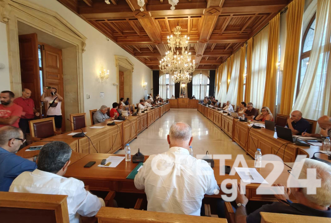 Ξεκίνησε η συζήτηση για την καθαριότητα στο δημοτικό συμβούλιο Ηρακλείου