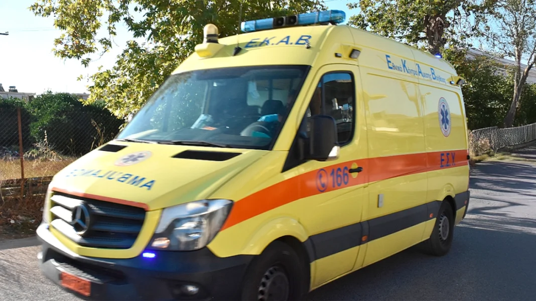 Αυτοκίνητο παρέσυρε γιαγιά και εγγονή που προσπαθούσαν να διασχίσουν τον δρόμο