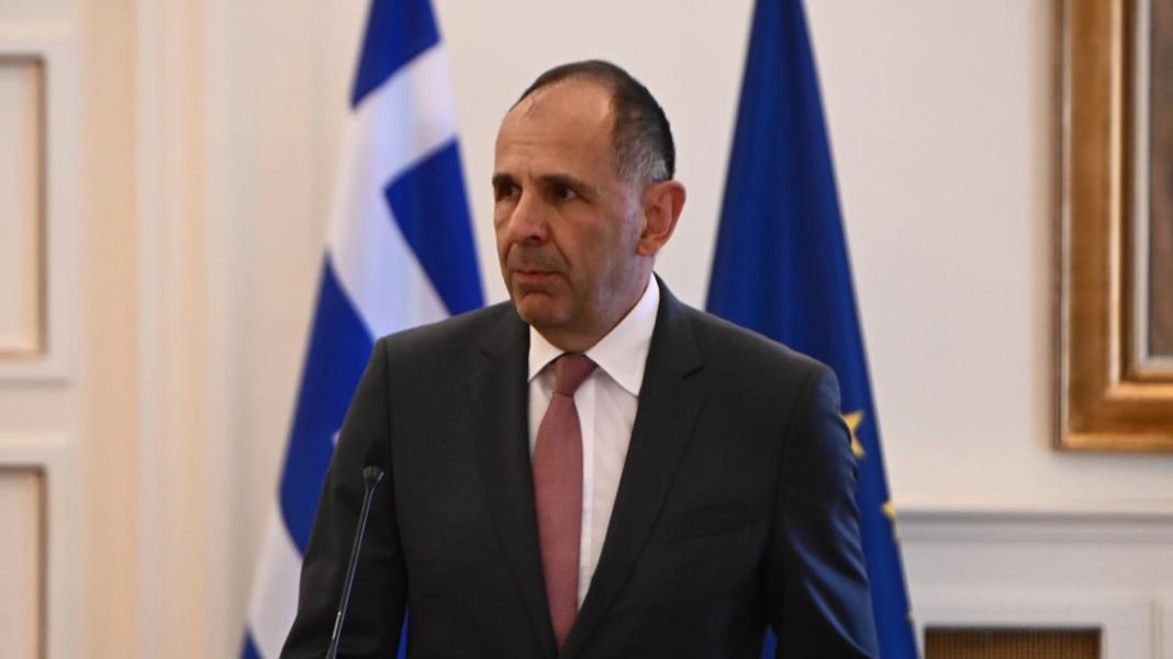 Γεραπετρίτης: Η Ελλάδα θα επιμείνει στο απαραβίαστο των συνόρων της Ουκρανίας