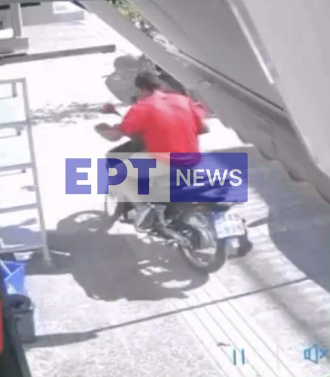 Έκλεβε μηχανάκια και ζητούσε χρήματα για να τα επιστρέψει