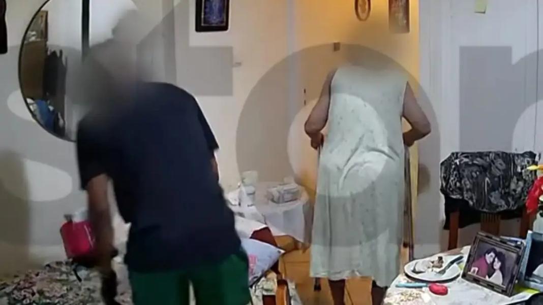 Ρομά ζητώντας νερό μπήκαν στο σπίτι ηλικιωμένης και τη λήστεψαν – Δείτε βίντεο ντοκουμέντο