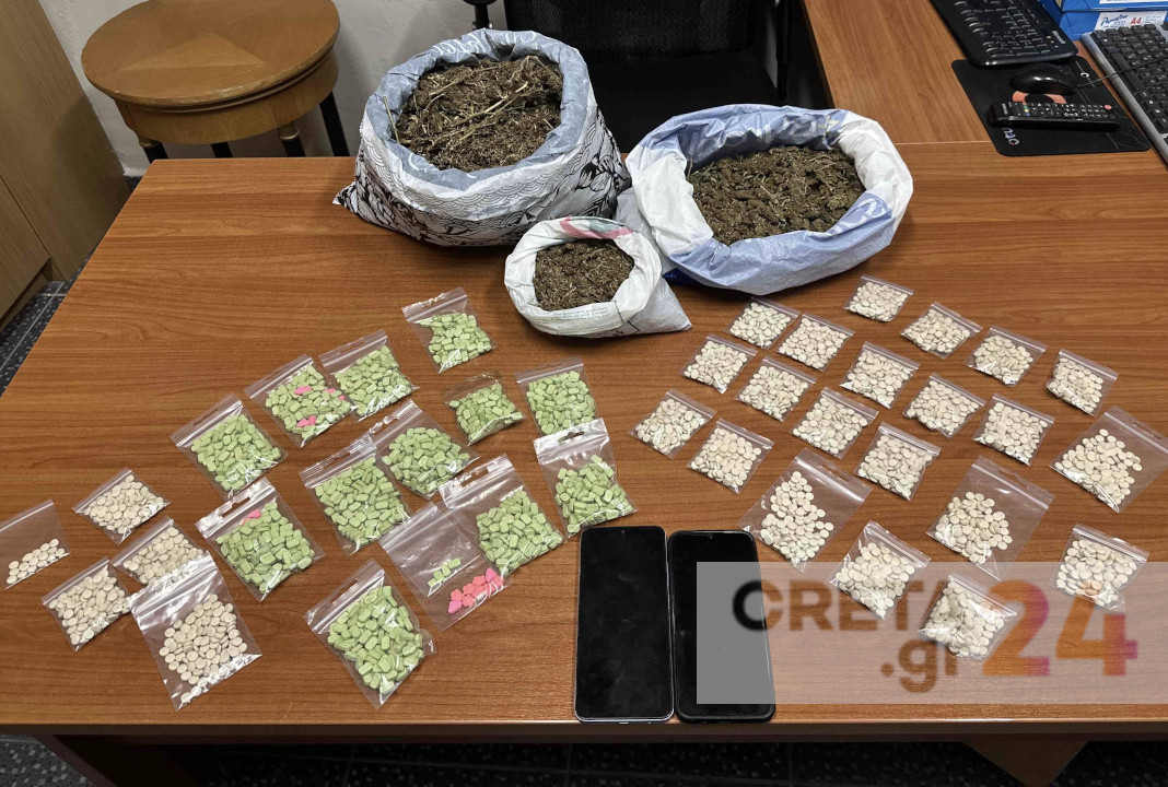 Ηράκλειο: Χειροπέδες σε δύο διακινητές ναρκωτικών – Κάνναβη και χιλιάδες χάπια στα σπίτια τους