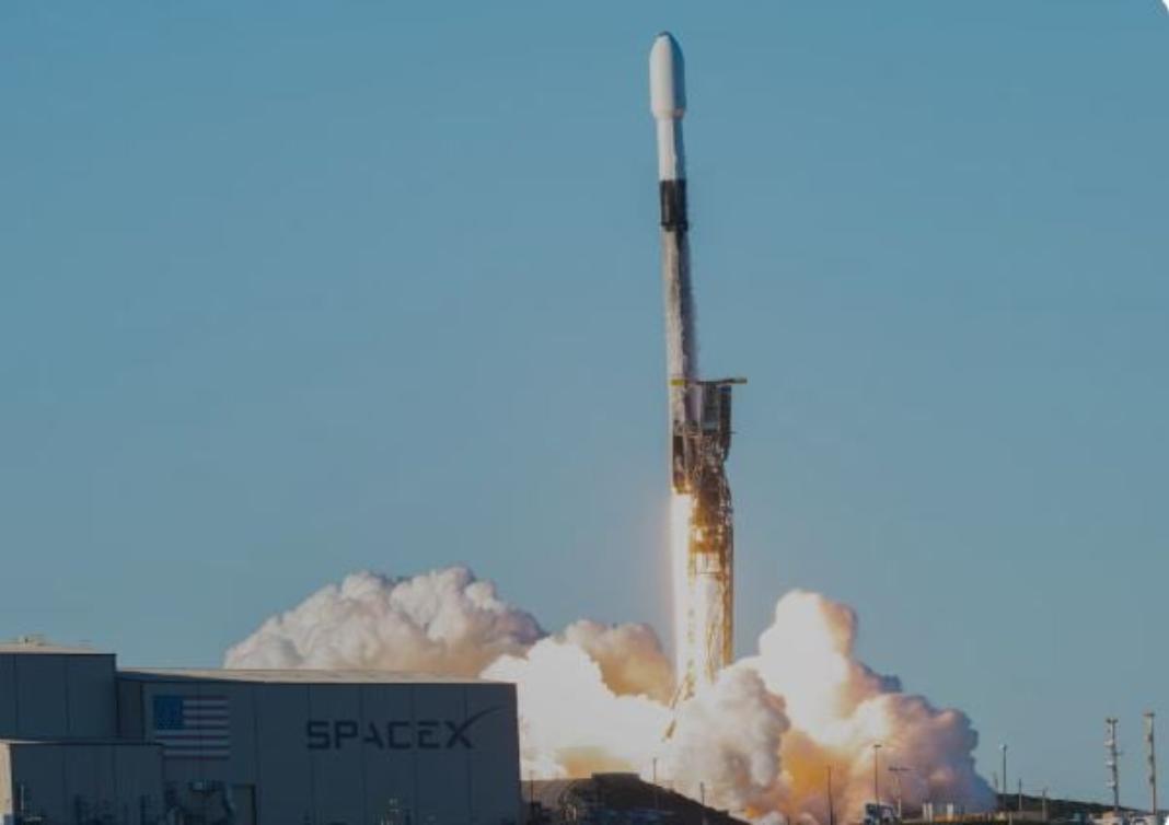 SpaceX: Επιτυχημένη η 10η δοκιμαστική εκτόξευση του Starship έπειτα από μήνες αναβολών και ατυχημάτων – Βίντεο