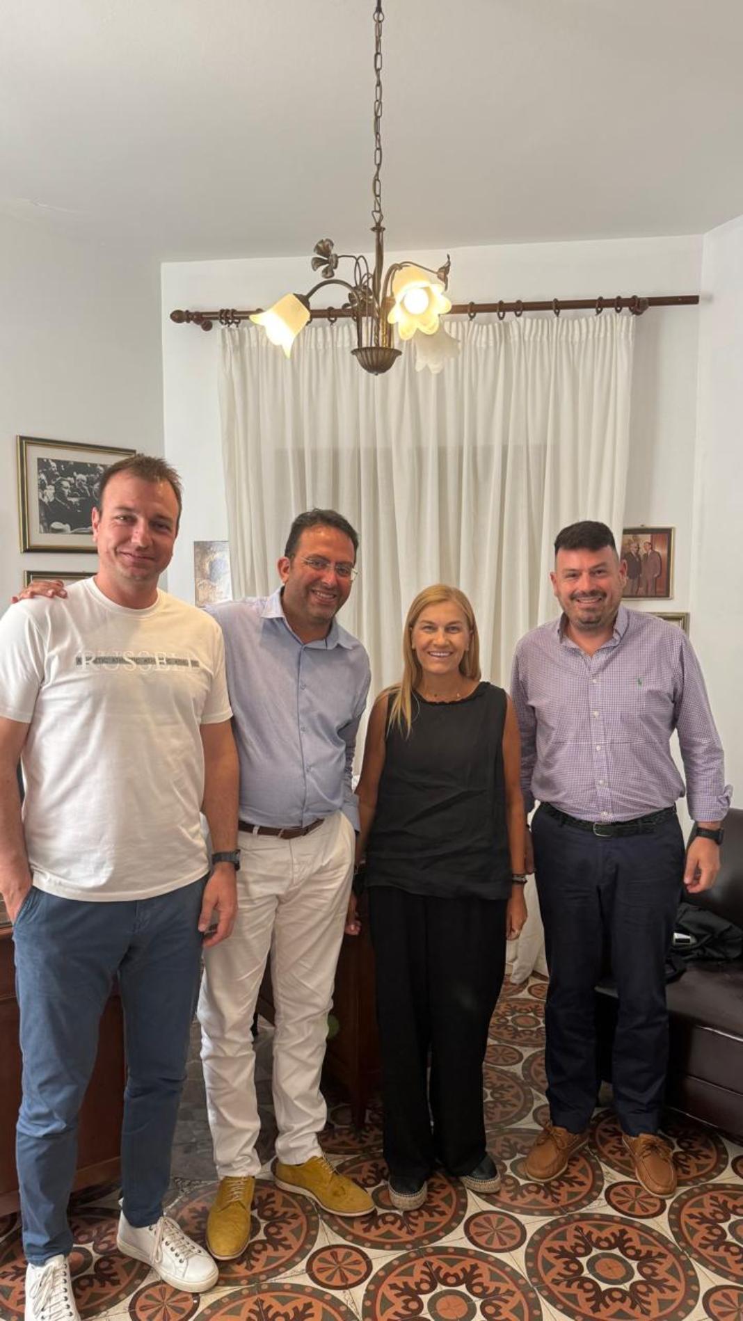 Συνάντηση της Υφυπουργού Μετανάστευσης και Ασύλου Σέβης Βολουδάκη με την Ένωση Στρατιωτικών Π.Ε. Χανίων