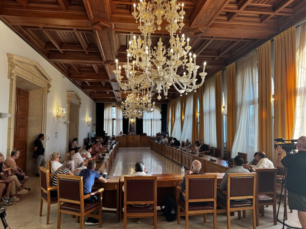 Το όνομα του Μίκη Θεοδωράκη θα δοθεί στο θέατρο της Πύλης Βηθλεέμ