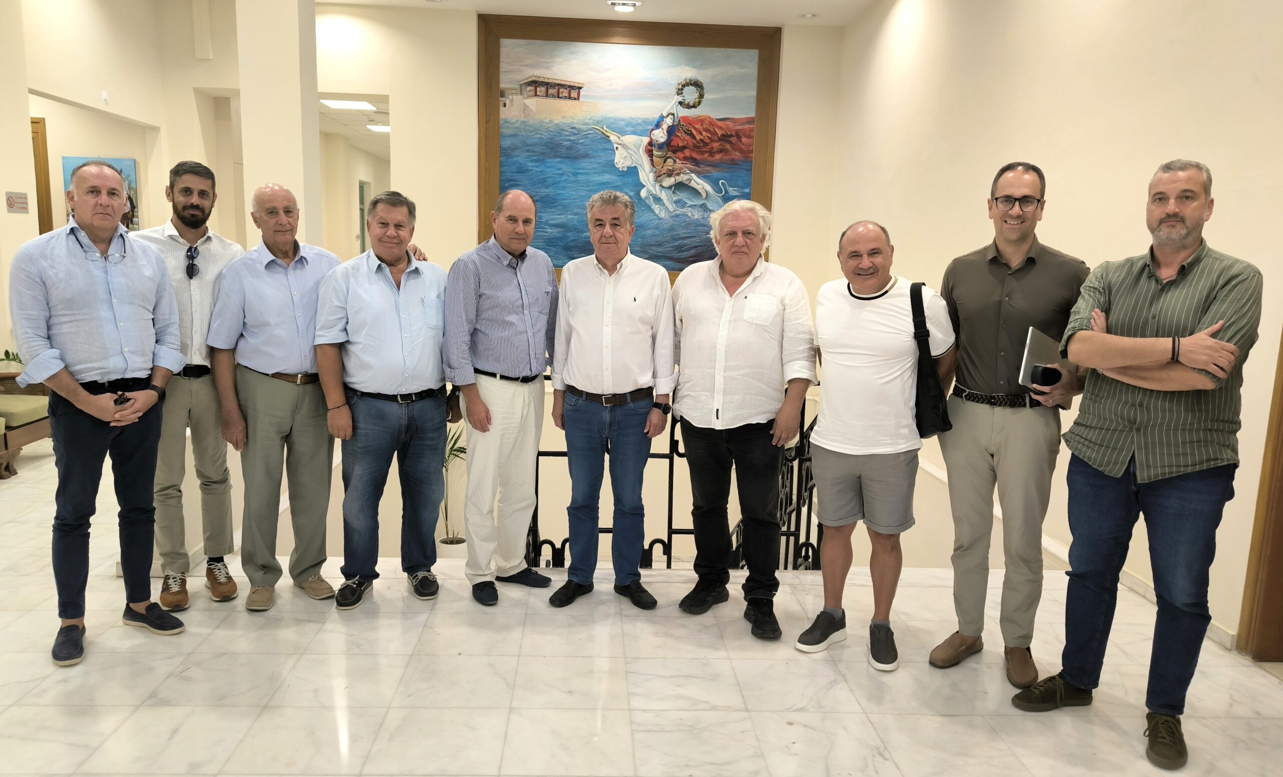 Tι συζήτησε ο Σταύρος Αρναουτάκης με τη νέα διοίκηση του Συνδέσμου Ξενοδόχων Κρήτης