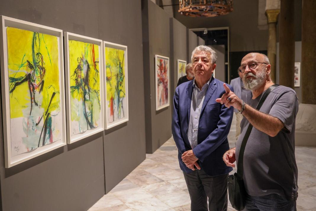 Ο Στ. Αρναουτάκης στην έκθεση έργων τέχνης του Ν. Βισκαδουράκη