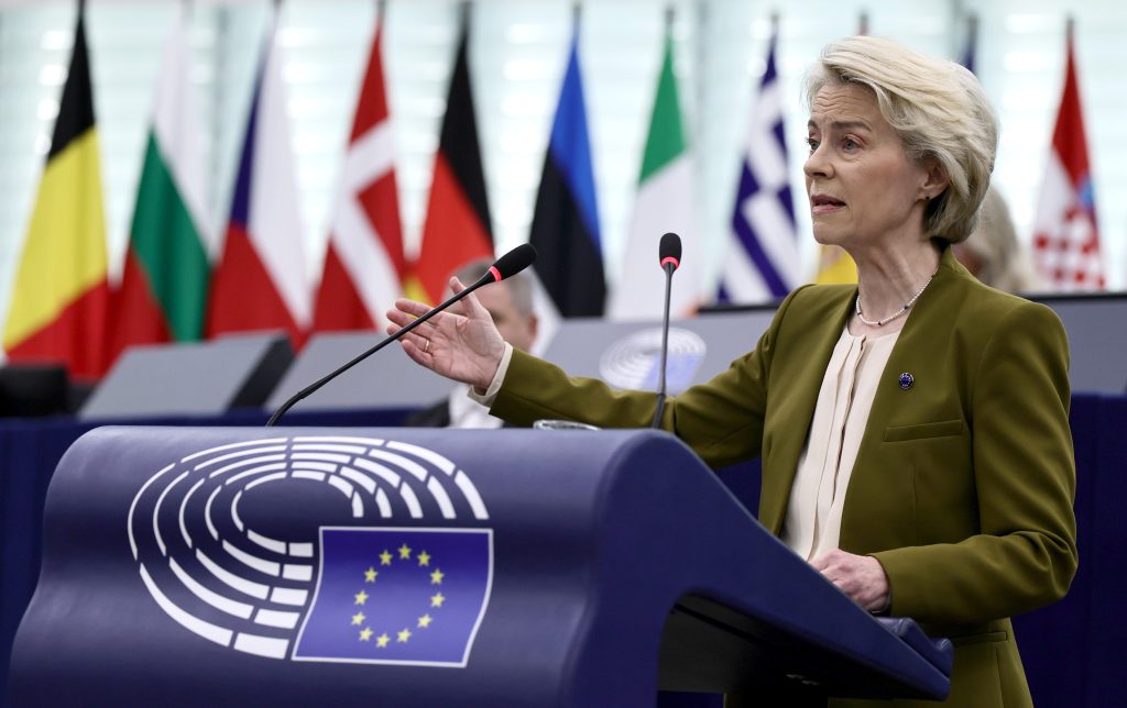 Δραματική η ομιλία της Φον ντερ Λάιεν: Η Ευρώπη βρίσκεται σε μια μάχη