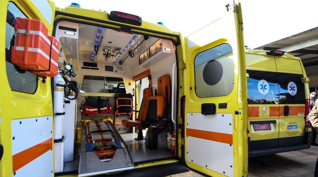 Τραγωδία στον Πλακιά: Νεκρός 29χρονος Γερμανός έπειτα από πτώση στον δρόμο