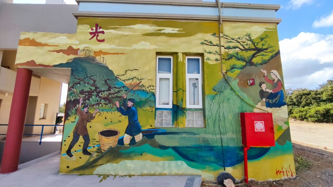 Πως μια τοιχογραφία στο Πανεπιστήμιο φέρνει… κοντά την Κρήτη με την Κίνα – Φωτογραφίες