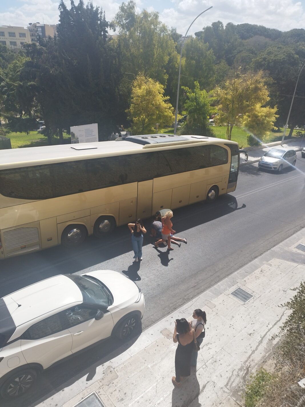 Εντάξει, δεν την πάτησε κιόλας