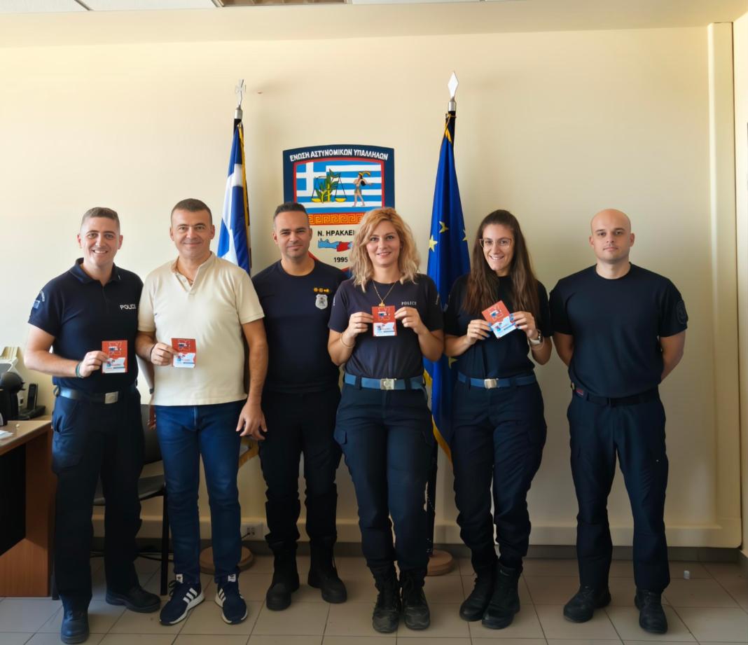 Δωροκάρτες σε οικογένειες αστυνομικών για τα πρωτάκια!