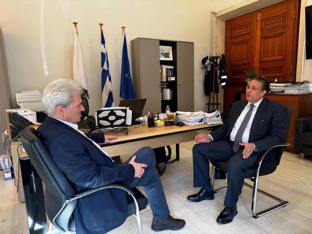 Συνάντηση του Δημάρχου Ηρακλείου με τον Πρέσβη του Πακιστάν στην Ελλάδα