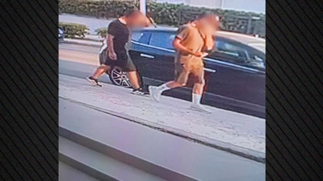Έπειθαν πολίτες να παραδώσουν χρυσαφικά, χρήματα και πορτοφόλια για να μην… εκραγεί το σπίτι τους