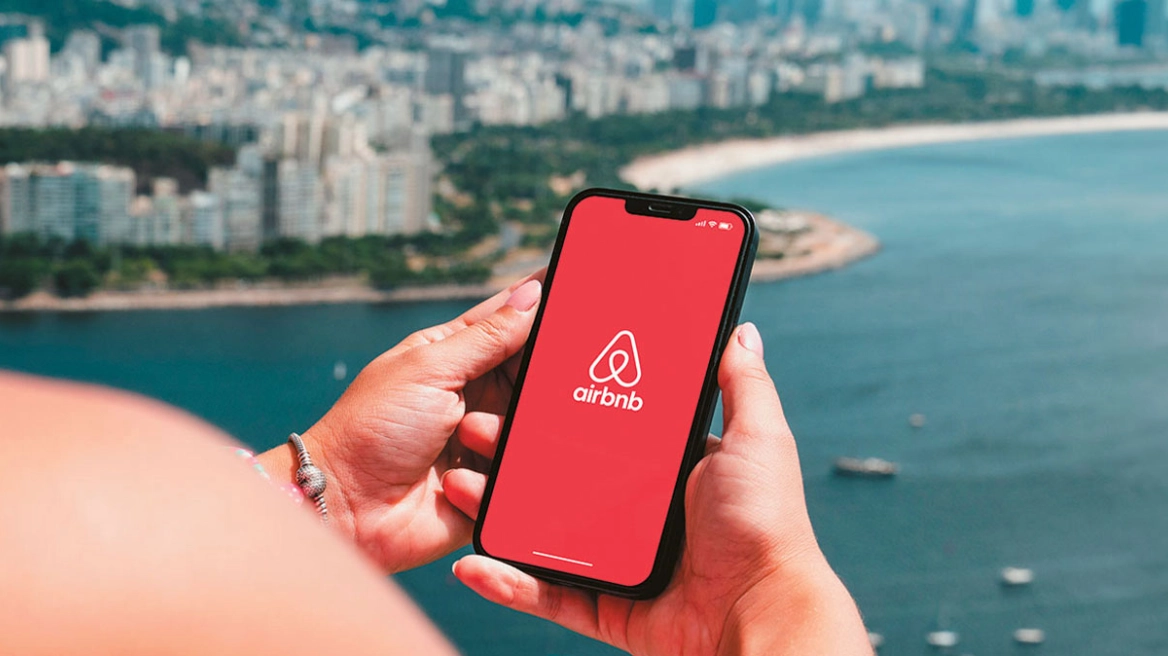 Airbnb: Με νέους κανόνες από την 1η Οκτωβρίου οι βραχυχρόνιες μισθώσεις – Ξεκινούν έφοδοι από ΑΑΔΕ και υπ. Τουρισμού