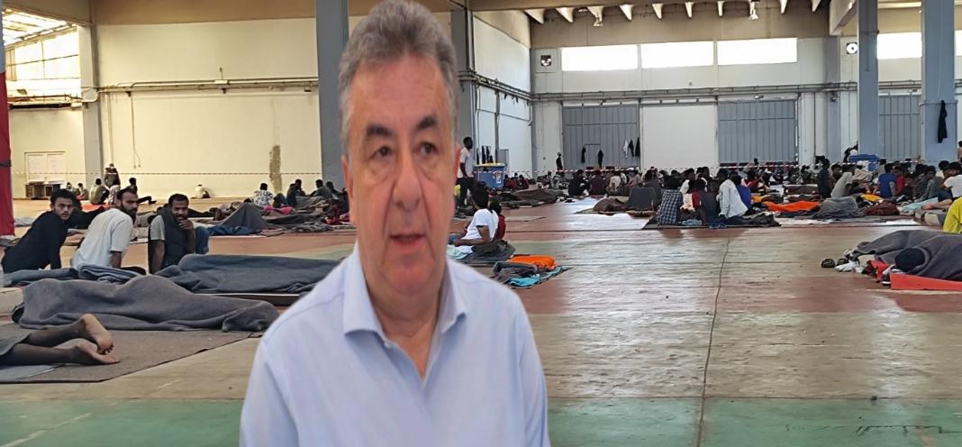 Στ. Αρναουτάκης: Οι μετανάστες πρέπει να μεταφερθούν άμεσα από την Κρήτη στην ηπειρωτική Ελλάδα
