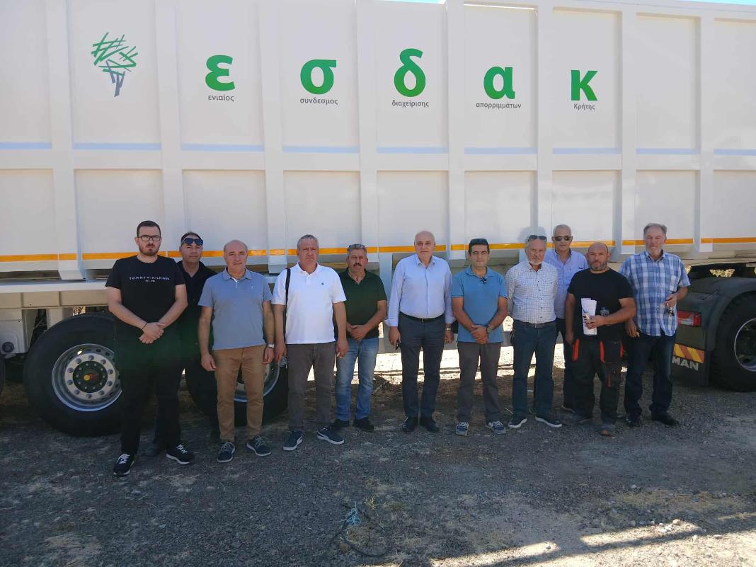 Παραλαβή νέου μηχανολογικού εξοπλισμού για την μεταφορά απορριμμάτων του Δήμου Βιάννου