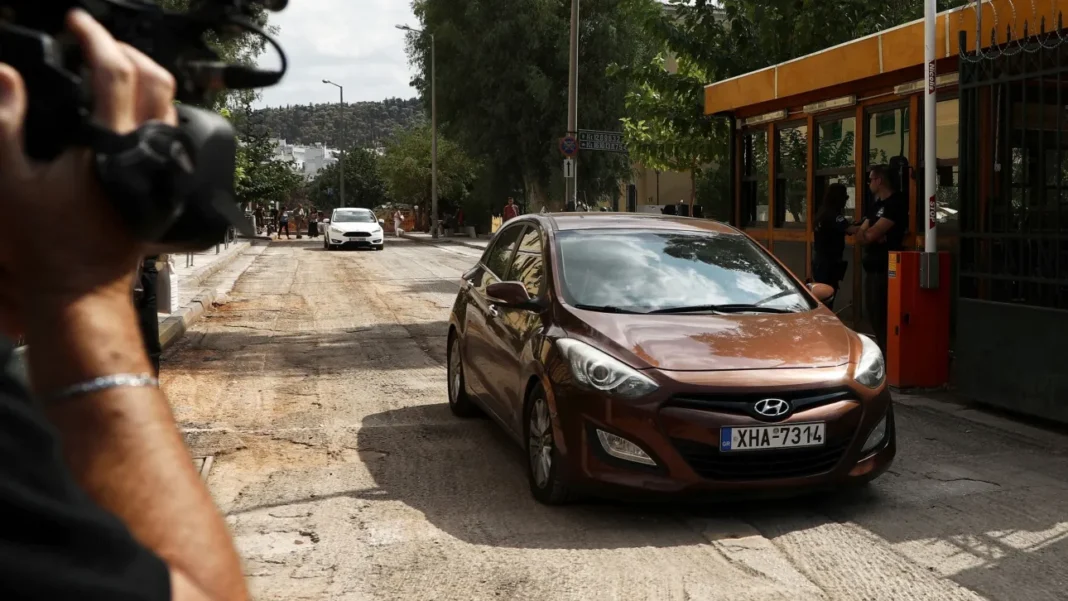 Κακουργηματική δίωξη για αρπαγή ανηλίκων κατά συρροή στον 17χρονο για τα βρέφη σε Καμίνια – Ομόνοια