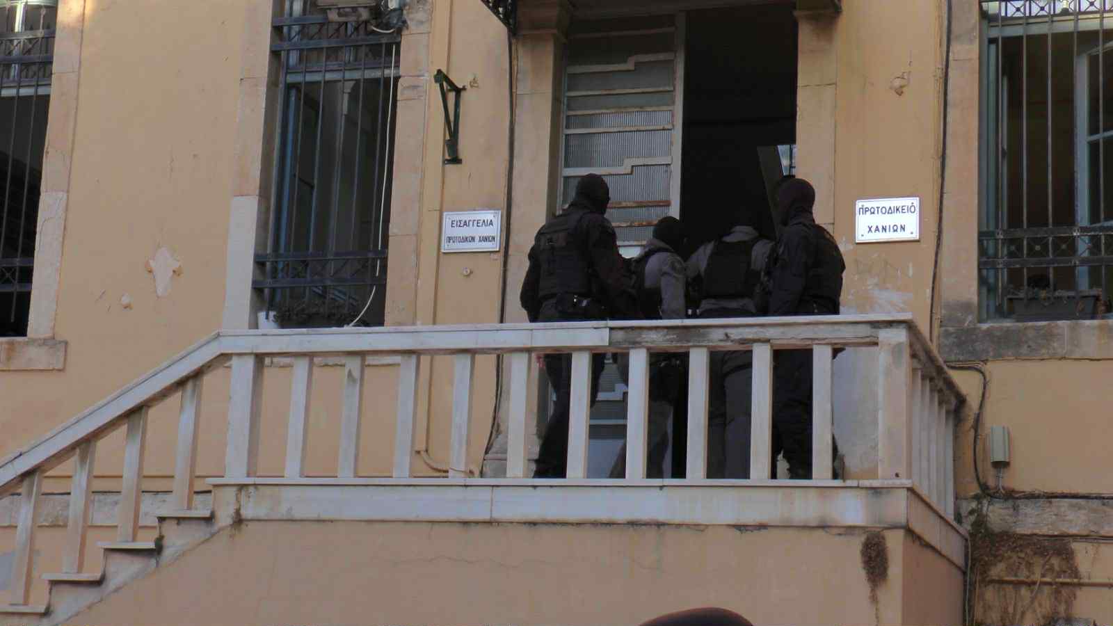 Μαφία της Κρήτης: Από εκβιασμούς σε Ηγούμενο, μέχρι παρεμβάσεις για πλαστό πτυχίο σε σχολή του Ηρακλείου!