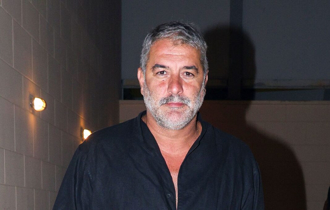 Στην Ευελπίδων σήμερα ο Βασίλης Μπισμπίκης, μετά τις φθορές που προκάλεσε σε ΙΧ με το θηριώδες τζιπ του