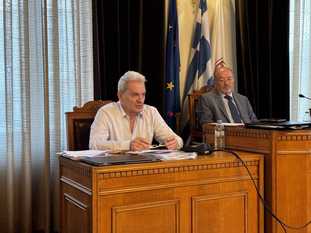 Ομοφωνία στο δημοτικό συμβούλιο για το “κούρεμα” του χρέους του Πολιτιστικού