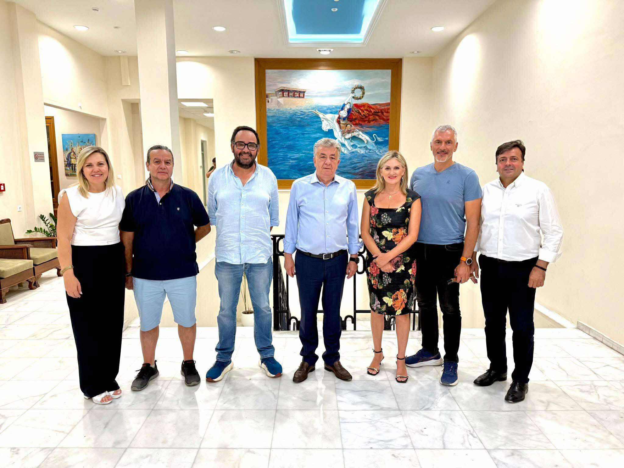 Σε κοινή πορεία ΕΑΚΗ και Περιφέρεια Κρήτης για τη βελτίωση των συνθηκών άθλησης