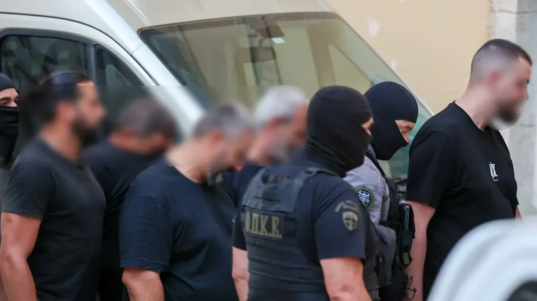Βαρύτατες ποινικές διώξεις στα δύο αδέλφια για τα 175 στρέμματα Αγίας Τριάδας –  Κατηγορούμενος και πρώην Ηγούμενος!