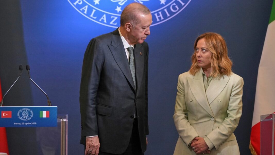 Έστησε και τη… Μελόνι!