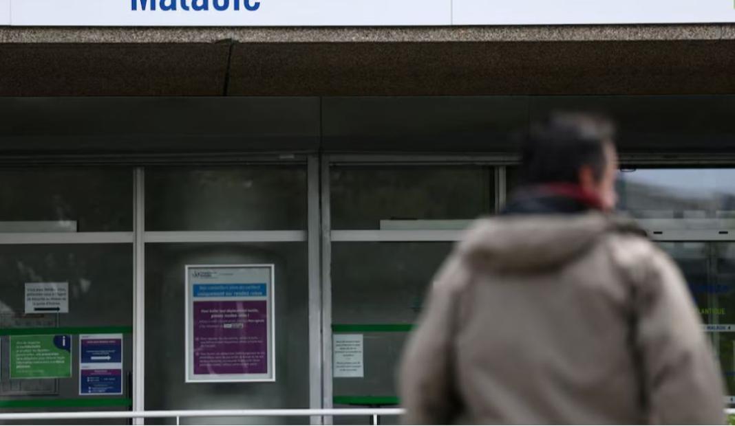 Γαλλία: Ιδιωτικοί ντετέκτιβ παρακολουθούν υπαλλήλους για «ύποπτες» αναρρωτικές άδειες