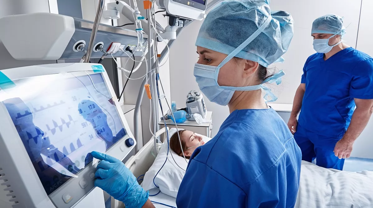 Συναγερμός από το ECDC για μύκητα που εξαπλώνεται ραγδαία στα ελληνικά νοσοκομεία