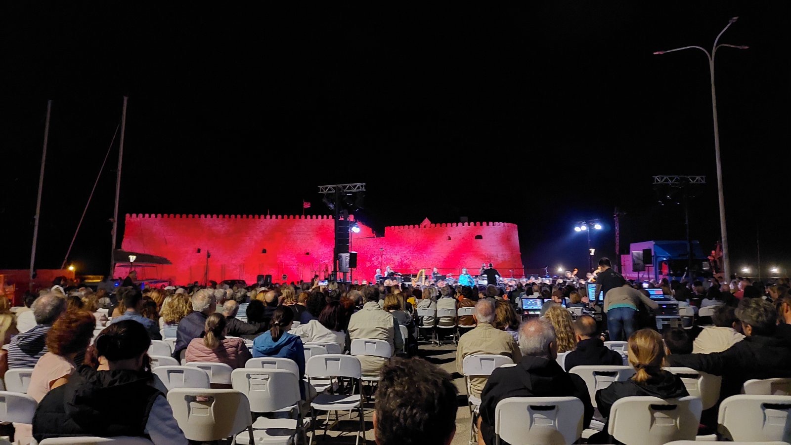 Ηράκλειο: Μάγεψε η Κρατική Ορχήστρα Αθηνών με φόντο το φρούριο του Κούλε