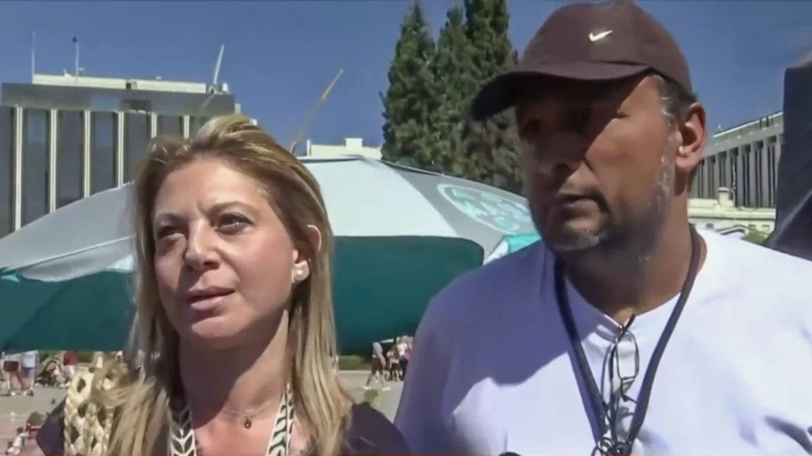 Στο Σύνταγμα η Μαρία Καρυστιανού στο πλευρό του Πάνου Ρούτσι στην απεργία πείνας