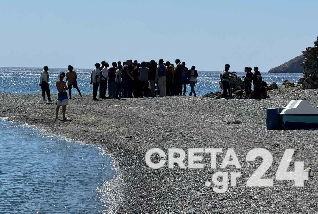 Η μία μετά την άλλη οι βάρκες μεταναστών στην Κρήτη – Έκτακτη σύσκεψη στην Αθήνα