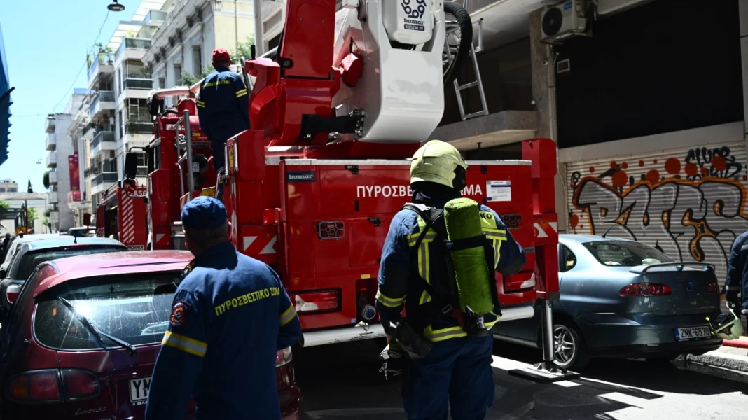 Κινητοποιήθηκε η πυροσβεστική για φωτιά σε διαμέρισμα