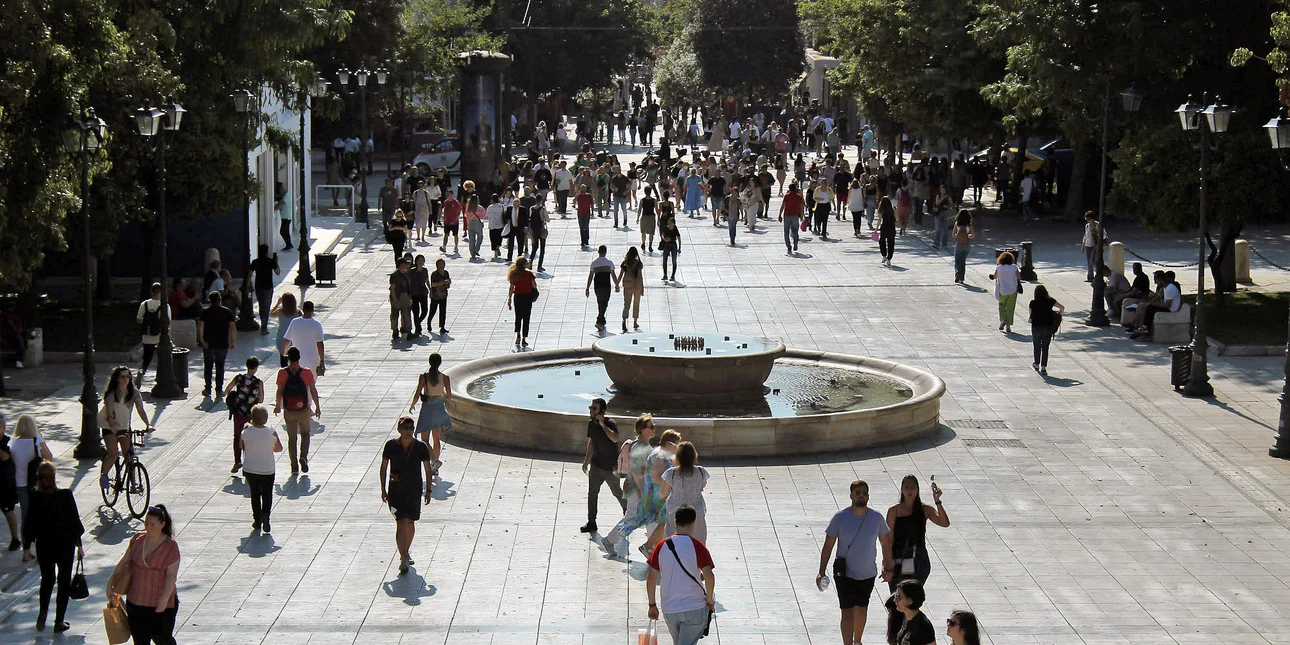 Ο «οδικός χάρτης» των ενισχύσεων σε 5 εκατ. πολίτες – Πώς κατανέμονται 2,5 δισ. ευρώ το επόμενο 8μηνο