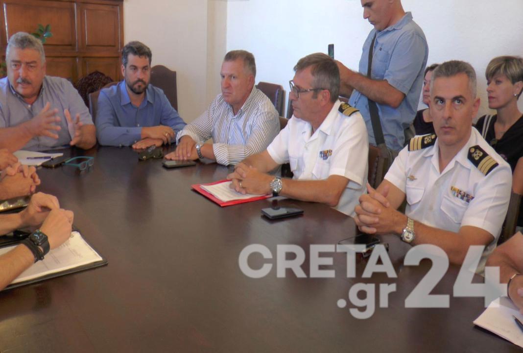 Μεταναστευτικό: «Γονατίζει» η Αγυιά – Σε εξέλιξη κρίσιμη σύσκεψη στα Χανιά (εικόνες)