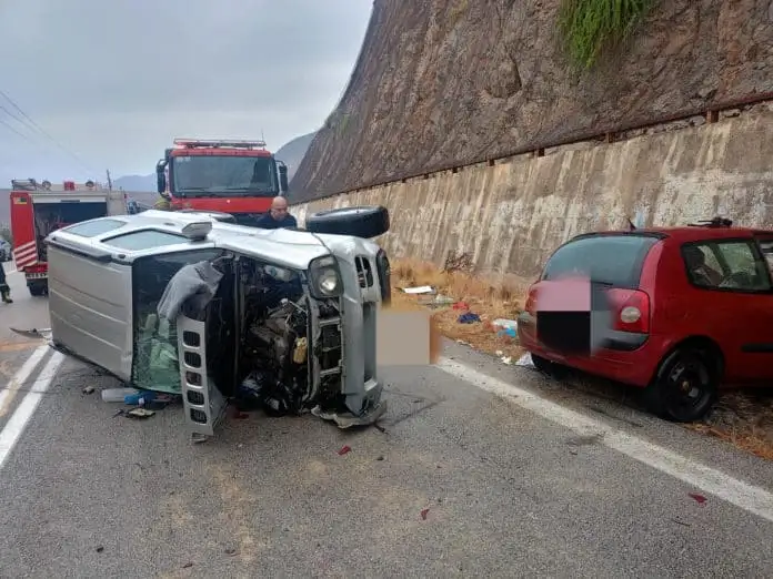 Τραγωδία στο Γαλαξίδι: Δύο νεκροί μετά από σφοδρή σύγκρουση αυτοκινήτων